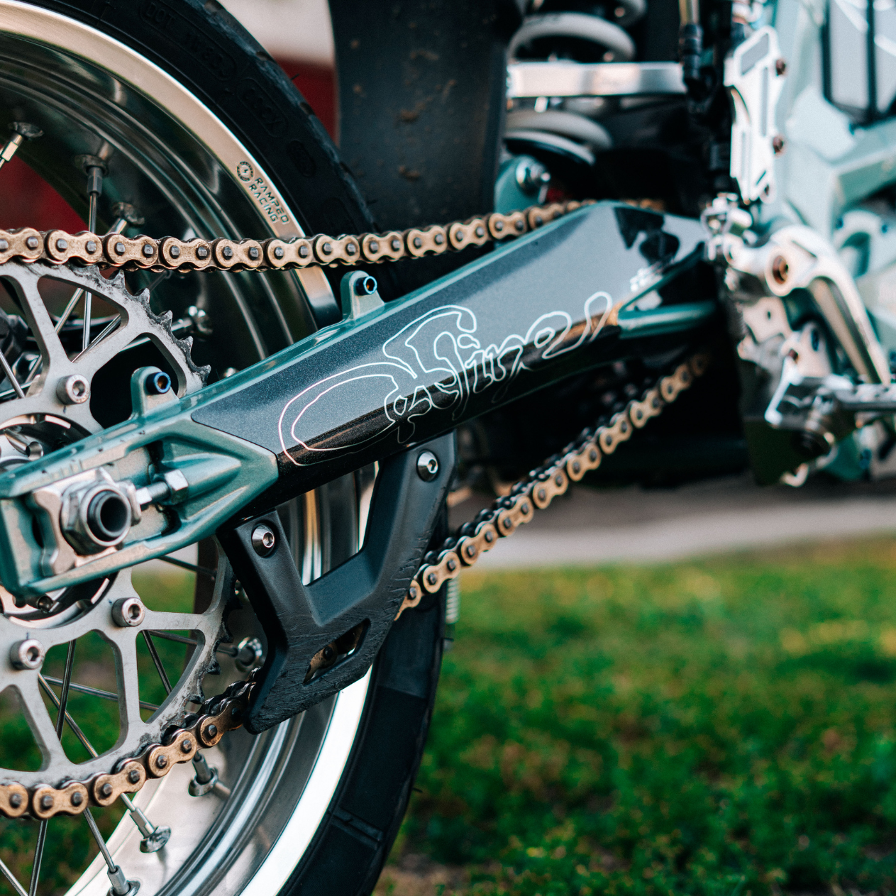 Ultra Bee Swing Arm Graphics